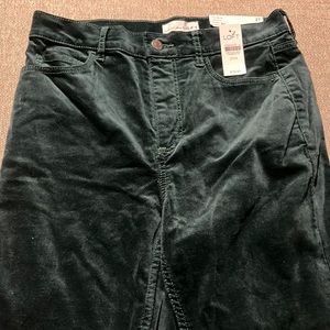 Loft NWT green corduroy skinny pants